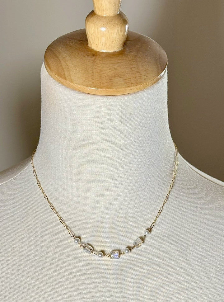 Cloud Dancer Geo Necklace
