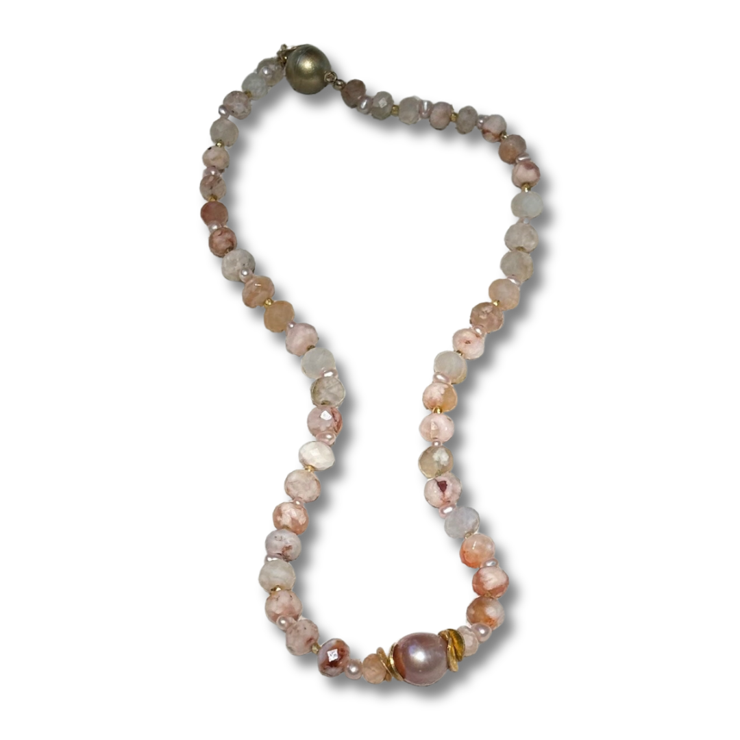 Peaches & Sand Necklace