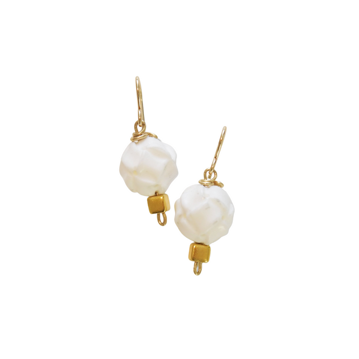 Knots-Gold Or Silver